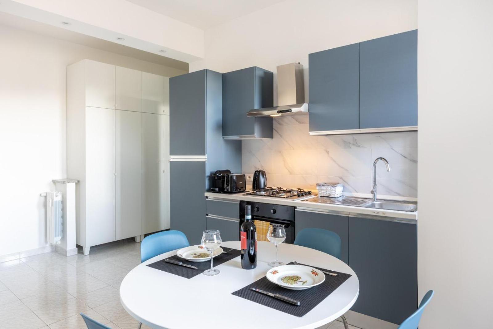 Dreams Little Apartment - M5 Station - Near Center Милано Екстериор снимка